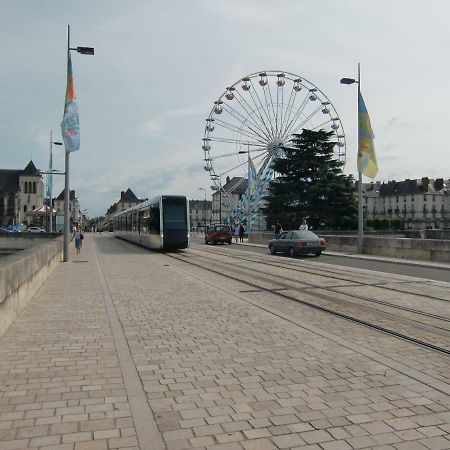 Git'Appart au bord de Loire Tours Extérieur photo